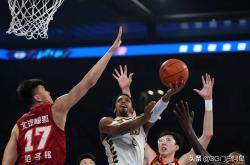 华体会APP-北京篮球联赛开幕卫冕冠军夺首胜