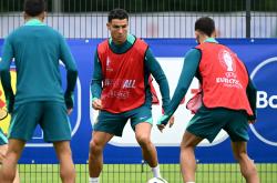 华体会皇马赞助商-瑞典国脚突斩连胜，闯入欧洲杯决赛圈