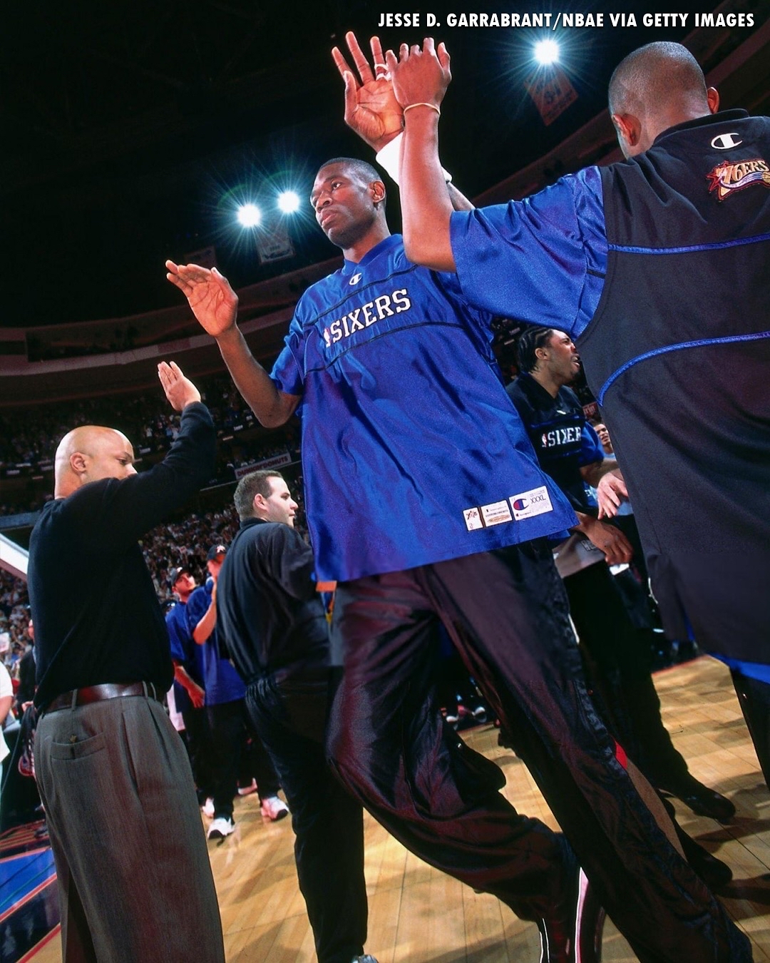 76人击败海鹰进军东部决赛