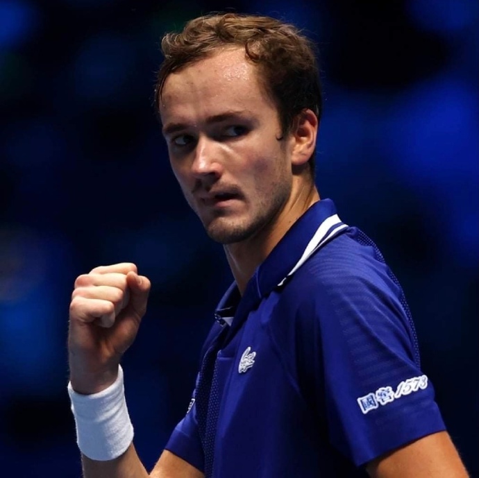 FNC横扫EDG，CoreJJ打出惊人五杀宿命之战八强赛，强势挺进下一轮的简单介绍