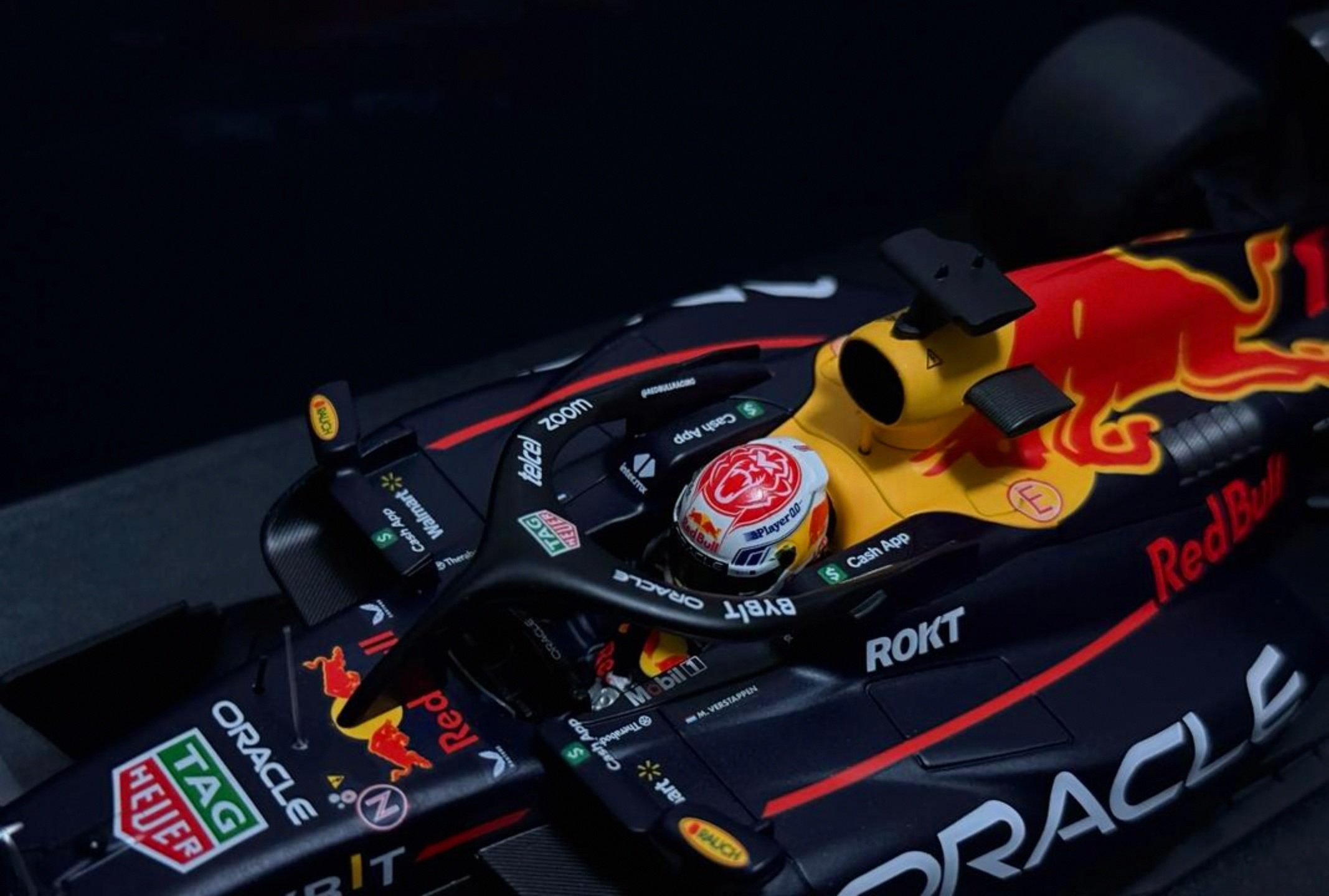 梅赛德斯碾压法拉利，维斯塔潘带队取胜